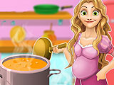 Беременная Рапунцель варит куриный суп